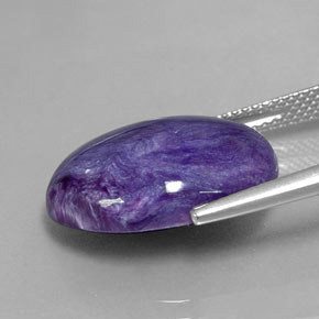 Charoíta violeta natural de 9,25 ct, corte óvalo, opaco