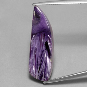 Charoíta Violeta natural de 14.90 ct, Forma elegante, Opaco