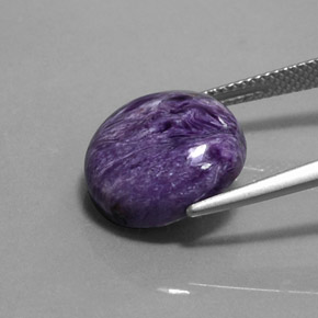 Charoíta Violeta natural de 8.60 ct, Corte Redondo, Opaco
