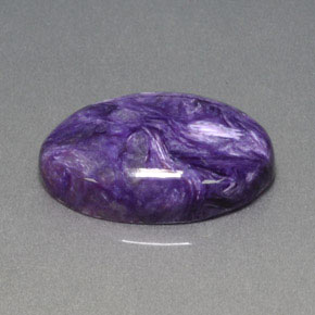 Charoíta violeta natural de 15,50 ct, corte óvalo, opaco