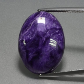 Charoíta Violeta natural de 17.06 ct, Corte Óvalo, Opaco