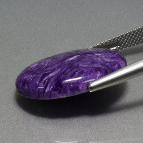 Charoíta Violeta natural de 12.96 ct, Corte Óvalo, Opaco