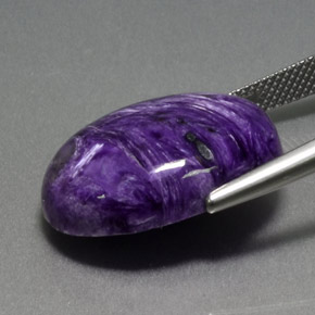 Charoíta Violeta natural de 19.17 ct, Corte Óvalo, Opaco