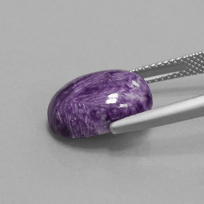 Charoíta violeta natural de 5,50 ct, corte óvalo, opaco