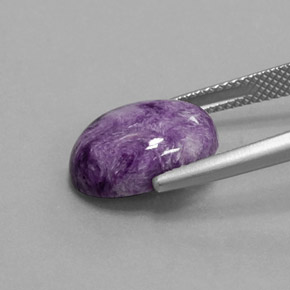 Charoíta violeta natural de 5,36 ct, corte óvalo, opaco