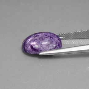 Charoíta violeta natural de 5,52 ct, corte óvalo, opaco