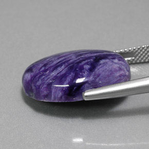 Charoíta Violeta natural de 13.13 ct, Corte Óvalo, Opaco