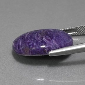 Charoíta violeta natural de 11,80 ct, corte óvalo, opaco
