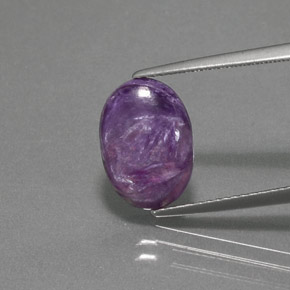 Charoíta violeta natural de 2,89 ct, corte óvalo, opaco
