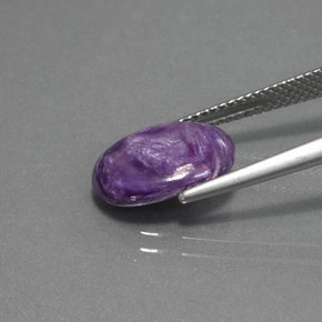 Charoíta violeta natural de 2,89 ct, corte óvalo, opaco