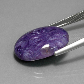 Charoíta violeta natural de 11,49 ct, corte óvalo, opaco