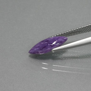 Charoíta Violeta natural de 1.32 ct, Marquesa, Opaco