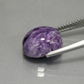 Charoíta Violeta natural de 4.47 ct, Corte Óvalo, Opaco