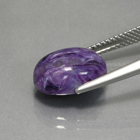Charoíta violeta natural de 4,70 ct, corte óvalo, opaco