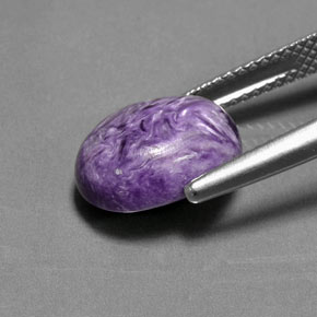 Charoíta violeta natural de 3,74 ct, corte óvalo, opaco