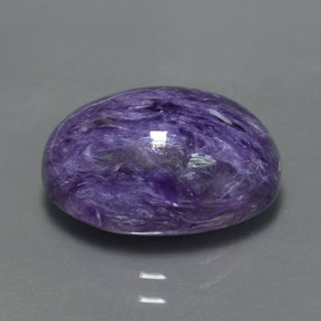 Charoíta Violeta natural de 6.72 ct, Corte Óvalo, Opaco