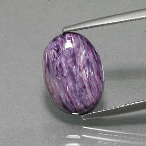 Charoíta Violeta natural de 5.20 ct, Corte Óvalo, Opaco