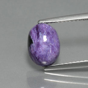 Charoíta violeta natural de 2,72 ct, corte óvalo, opaco