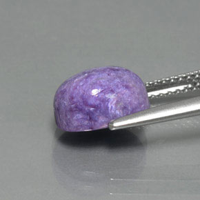 Charoíta violeta natural de 2,72 ct, corte óvalo, opaco
