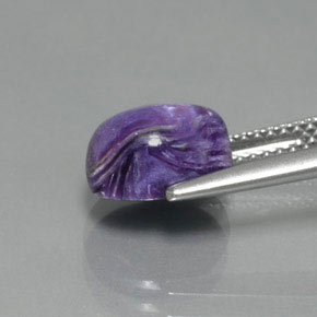 Charoíta Violeta natural de 2.81 ct, Corte Óvalo, Opaco