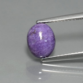 Charoíta violeta natural de 1,88 ct, corte óvalo, opaco