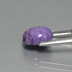 Charoíta violeta natural de 1,88 ct, corte óvalo, opaco