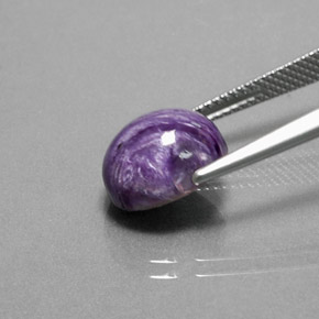 Charoíta Violeta natural de 4.44 ct, Corte Óvalo, Opaco