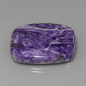 Charoíta Violeta natural de 53.76 ct, Corte Cojín, Opaco