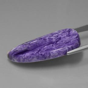 Charoíta Violeta oscuro medio natural de 32.38 ct, Forma elegante, Opaco