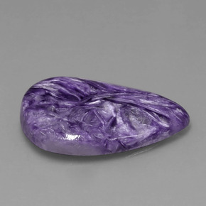 Charoíta violeta natural de 10,34 ct, en forma de pera, opaco