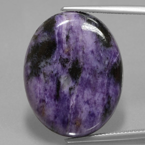 Charoíta violeta natural de 31,77 ct, corte óvalo, opaco