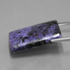 Charoíta violeta natural de 44,70 ct, baguette, opaco