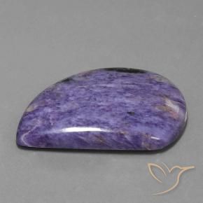 Charoíta Violeta medio natural de 53.78 ct, Elegante, Opaco