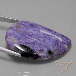 Charoíta Violeta medio natural de 53.78 ct, Elegante, Opaco