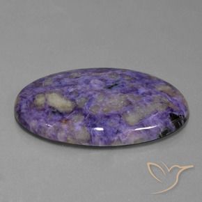 Charoíta Violeta medio natural de 71.35 ct, Ovalada, Opaco