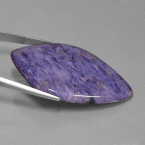 Charoíta violeta natural de 69,68 ct, forma elegante, opaco