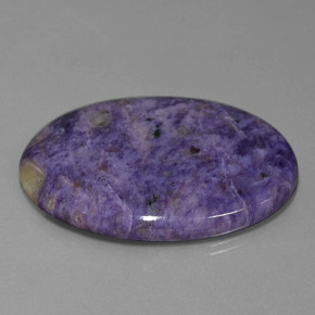 Charoíta violeta natural de 83,59 ct, corte óvalo, opaco
