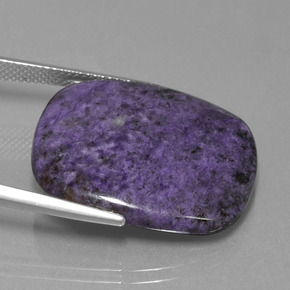 Charoíta violeta natural de 22,52 ct, corte cojín, opaco