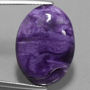 Charoíta violeta natural de 15,04 ct, corte óvalo, opaco