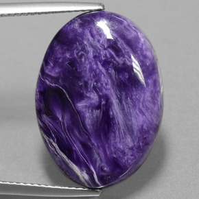 Charoíta violeta natural de 13,36 ct, corte óvalo, opaco