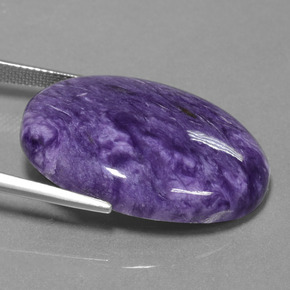 Charoíta Violeta natural de 33.07 ct, Corte Óvalo, Opaco