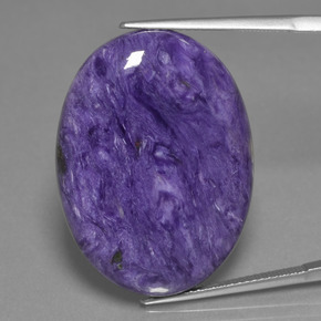 Charoíta Violeta natural de 31.59 ct, Corte Óvalo, Opaco