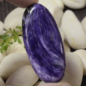 Charoíta violeta natural de 58,79 ct, corte óvalo, opaco