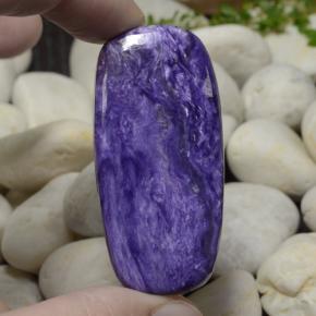 Charoíta violeta natural de 43,82 ct, corte cojín, opaco