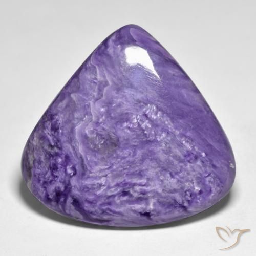 Charoíta violeta natural de 51,09 ct, en forma de pera, opaco