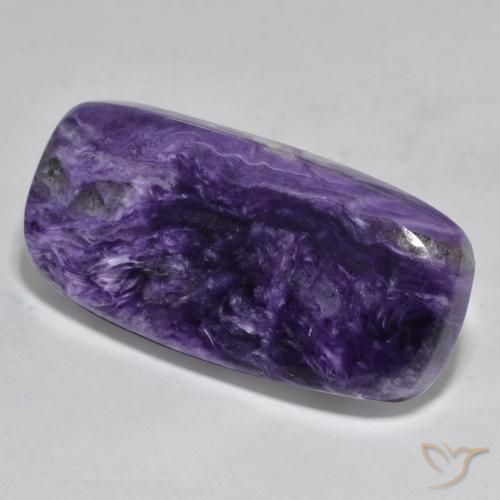 Charoíta Violeta oscuro medio natural de 37.13 ct, Forma Cojín, Opaco