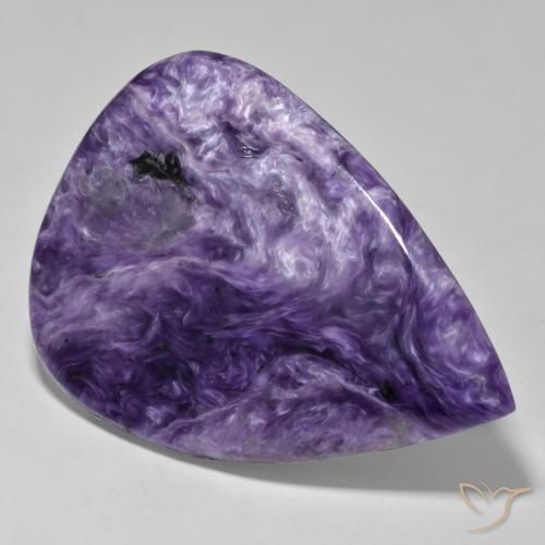 Charoíta Violeta medio natural de 104.77 ct, En forma de pera, Opaco