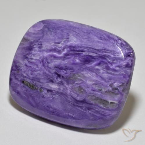 Charoíta Violeta oscuro medio natural de 45.54 ct, Forma Cojín, Opaco