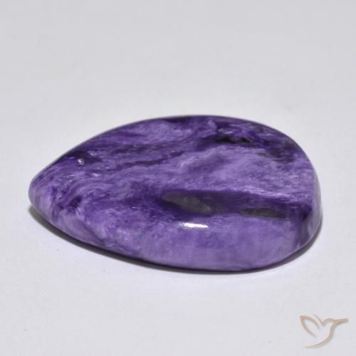 Charoíta Violeta intenso medio natural de 43.63 ct, En forma de pera, Opaco