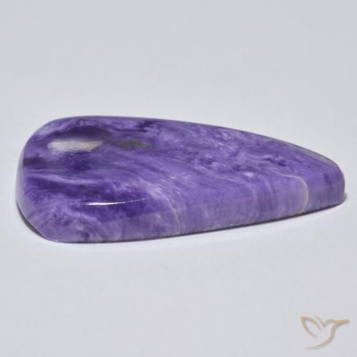 Charoíta violeta natural de 25,37 ct, en forma de pera, opaco